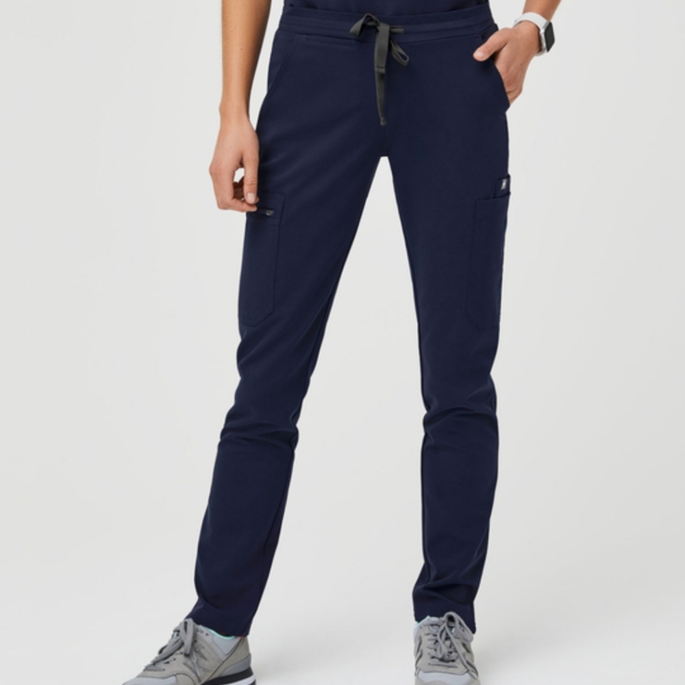 Figs Yola skinny scrub pants